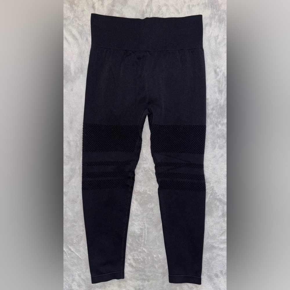 Perforated Black Leggings W/ Butt Scrunch